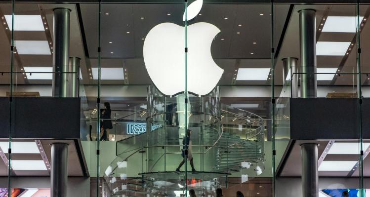 An Apple store in Maryland makes history by forming the company’s first recognized union